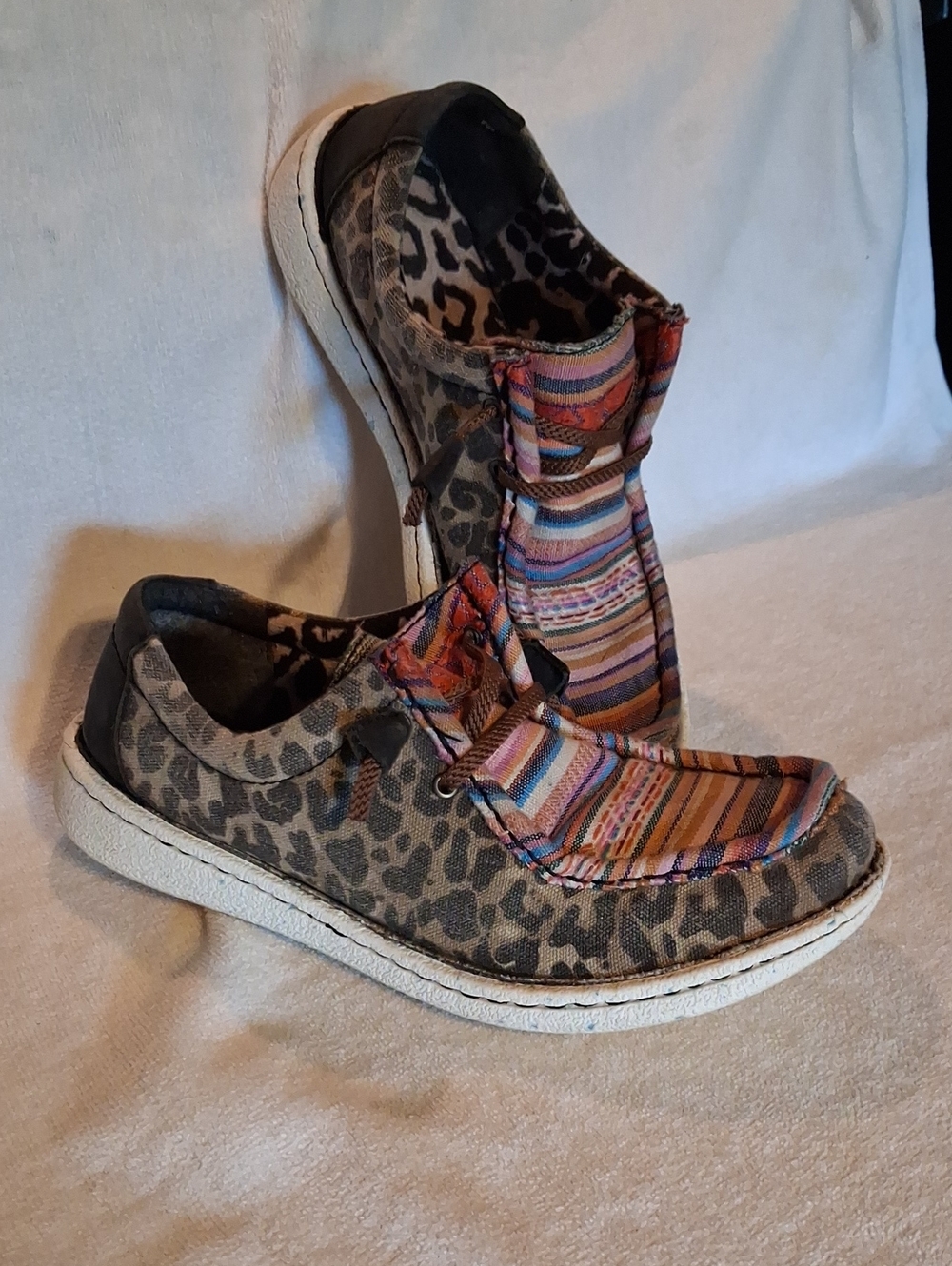 Justin  Leopard & Multicolor Slip-On Sneakers Size 8